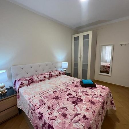 Rooms Nueva Valencia Barcelona Exterior photo