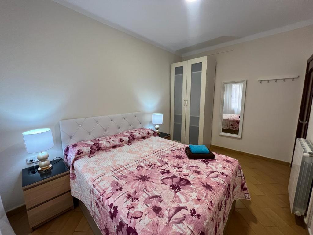 Rooms Nueva Valencia Barcelona Exterior photo