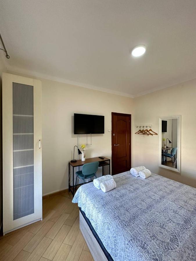 Rooms Nueva Valencia Barcelona Exterior photo