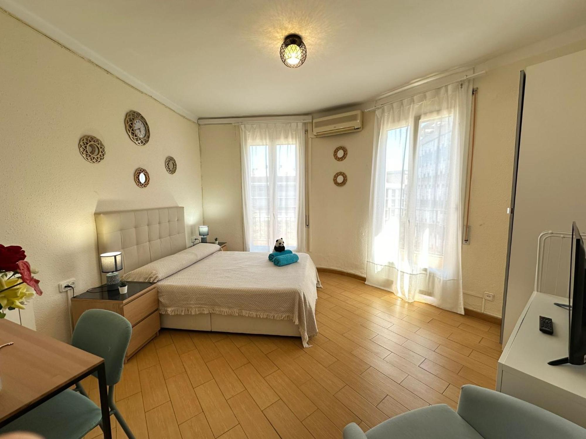 Rooms Nueva Valencia Barcelona Exterior photo