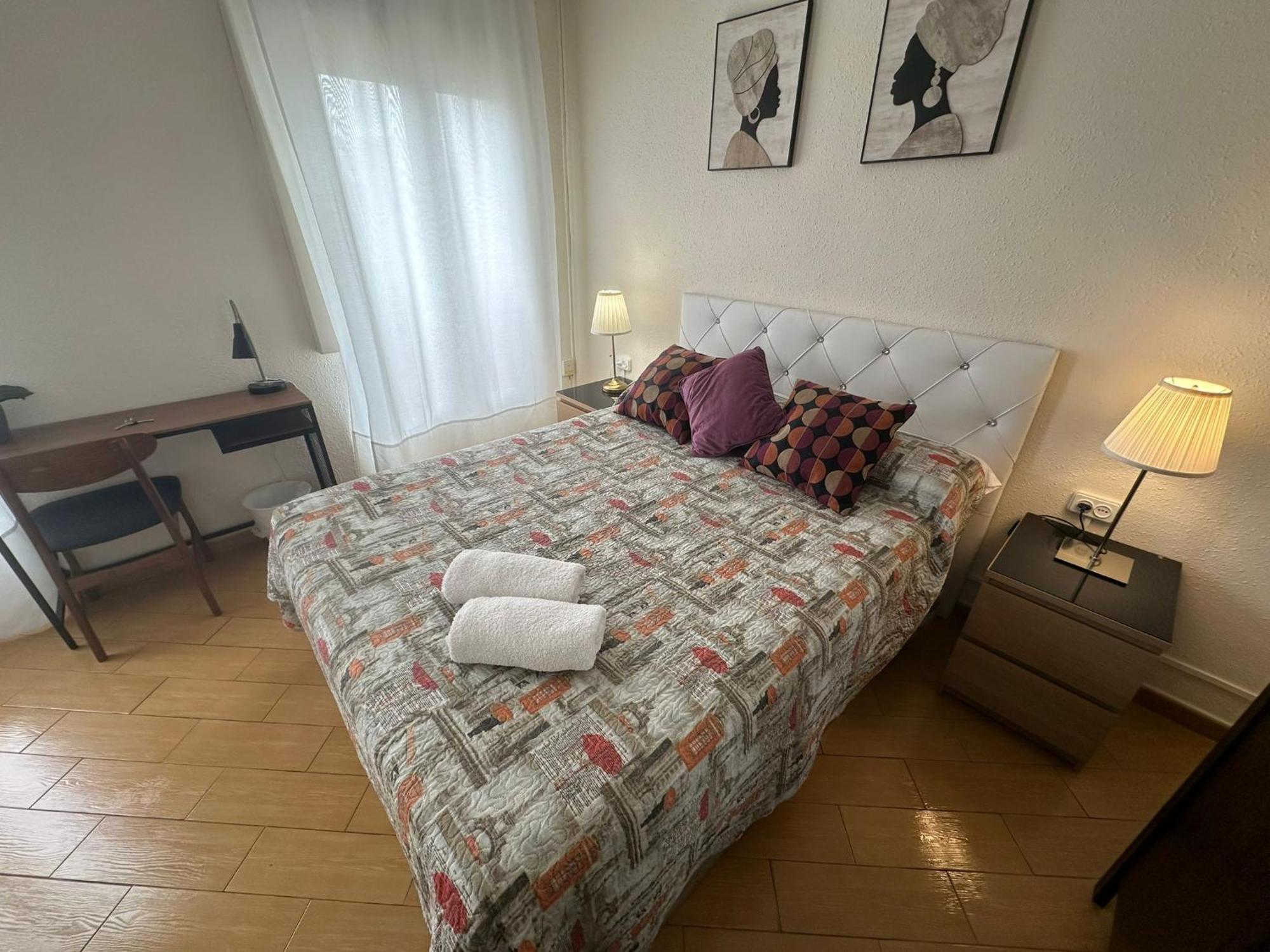 Rooms Nueva Valencia Barcelona Exterior photo